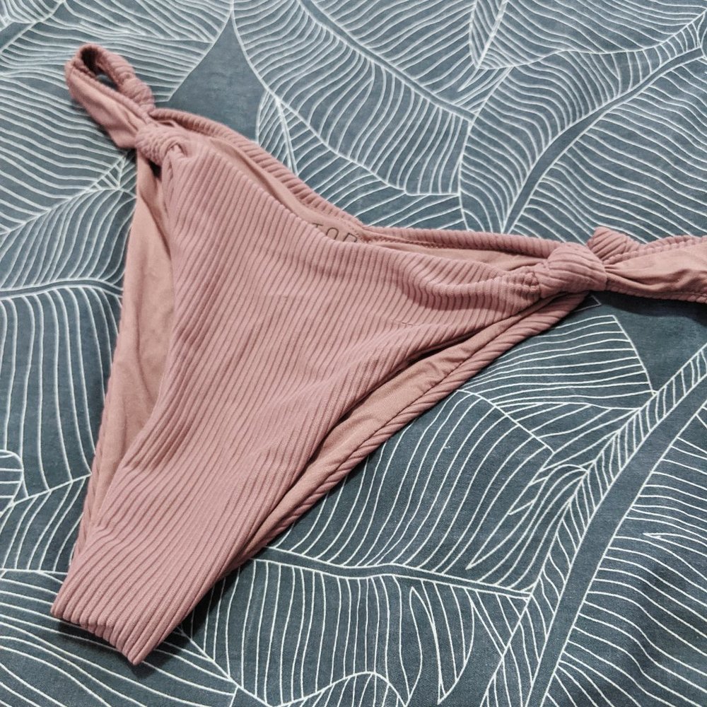 Tobi Pretty Thoughts High Waisted Bikini Bottoms